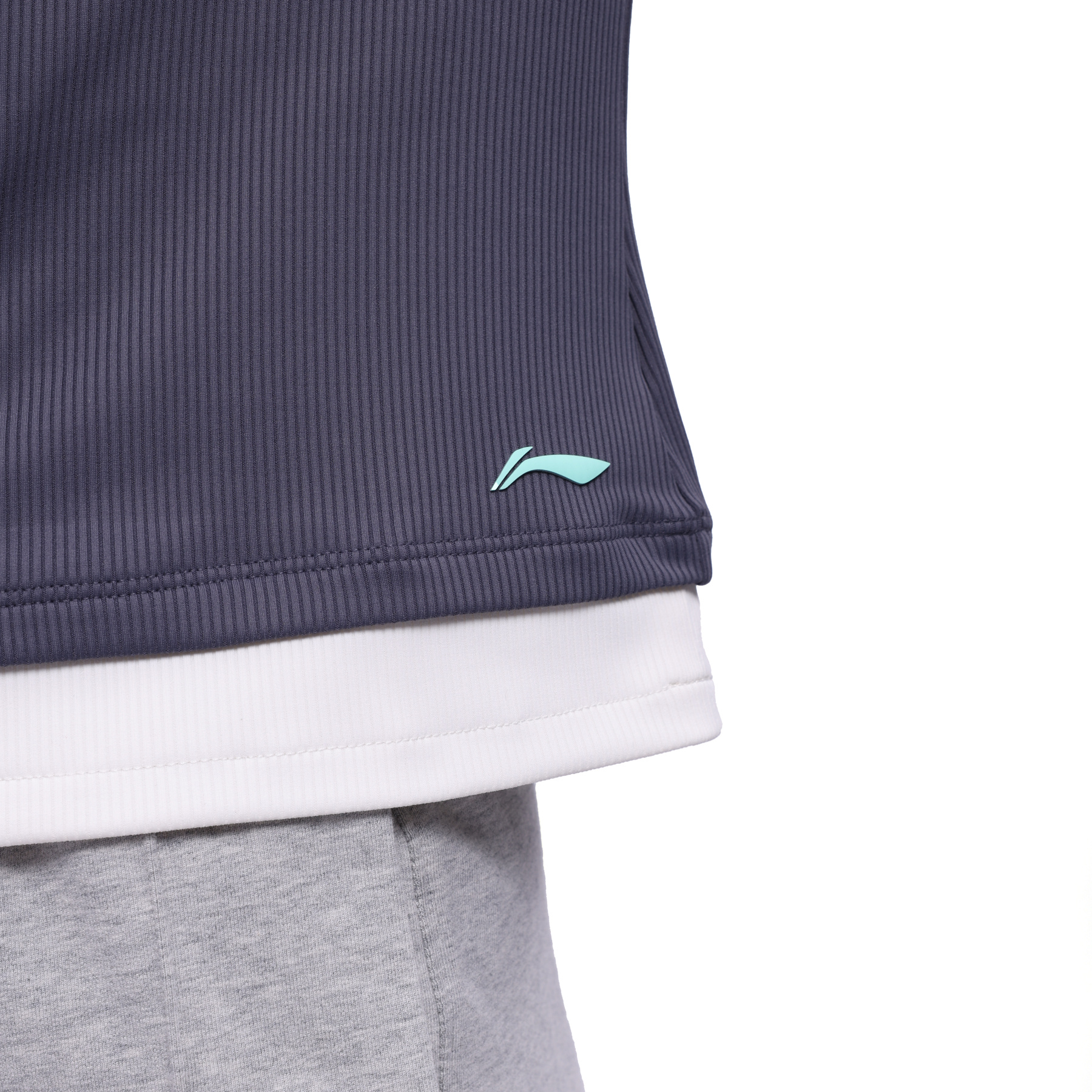 ATLW068-2 Лонгслив Workout серый